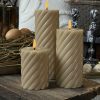 Gedraaide led stomp kaars beige M - Afbeelding 2