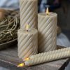 Gedraaide led stomp kaars beige M - Afbeelding 4