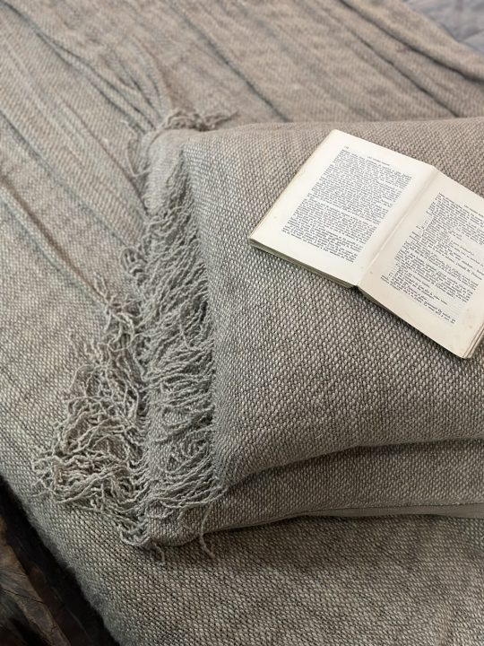 Linnen plaid 'Lynn' 280x220 - aura peeperkorn interieur 2024 - - Afbeelding 2