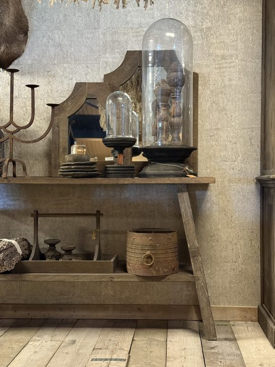 landelijk dressoir schuine poot