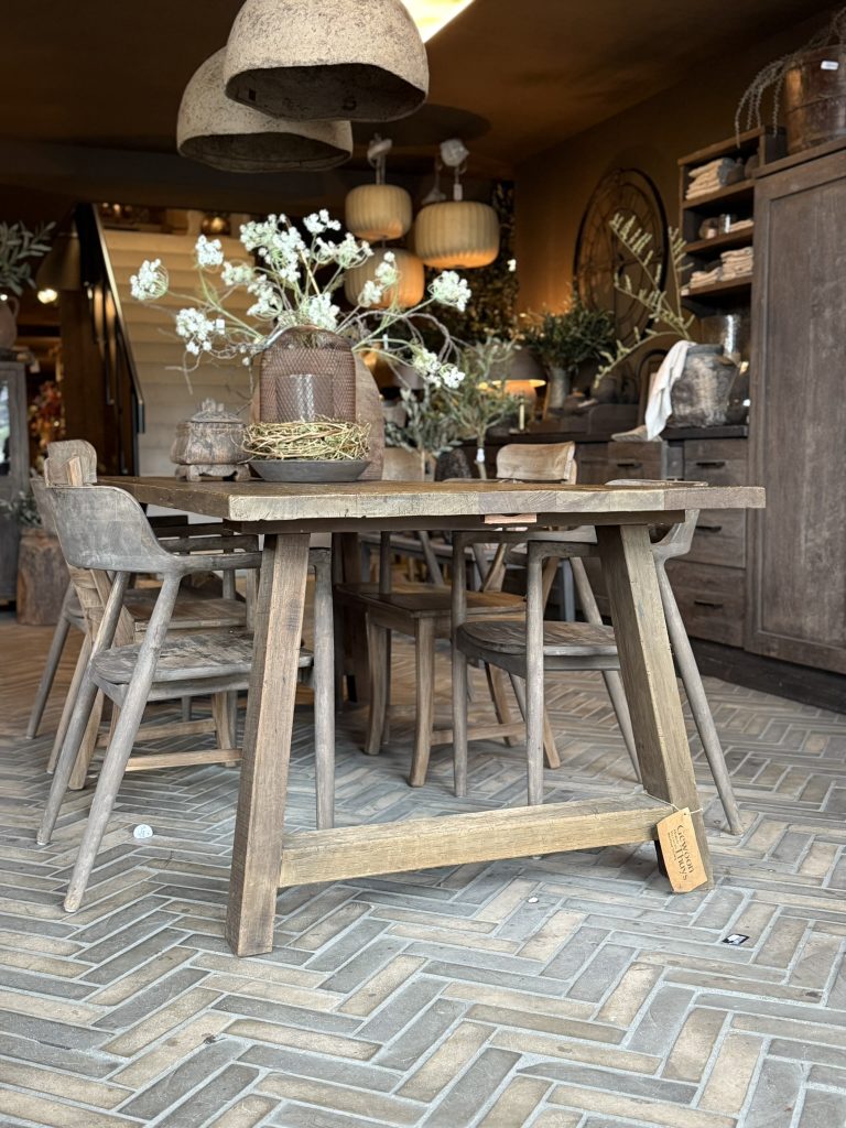landelijke eettafel