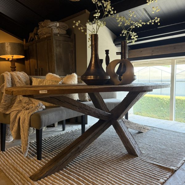 landelijk ovale tafel